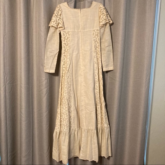 Vintage Gunne Sax Cream Maxi with Lace Details - Picture 2 of 2